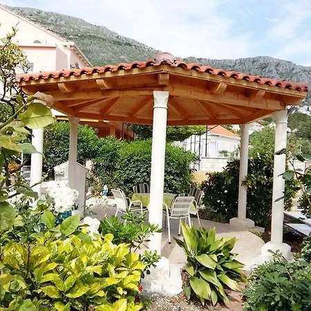 Hotel House Katarina 3*