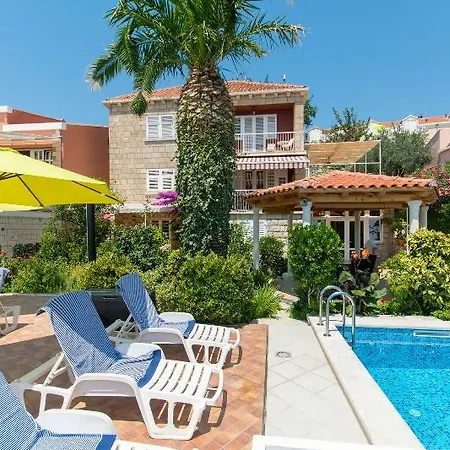 Hotel House Katarina 3*