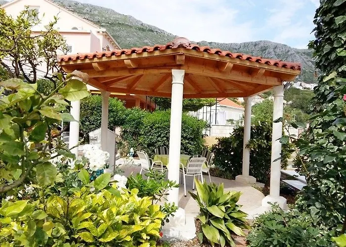 Hotel House Katarina 3*